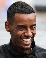 前维拉CEO：若纽卡想卖伊萨克早卖了，这么迟才卖说明没找好替身