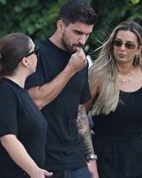 11小时前刚踢完世俱杯！内维斯、坎塞洛已抵达若塔葬礼现场