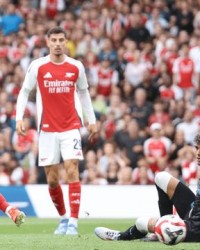 必赢体育-阿森纳4比1横扫冠军库森，扎卡重返酋长有礼相送